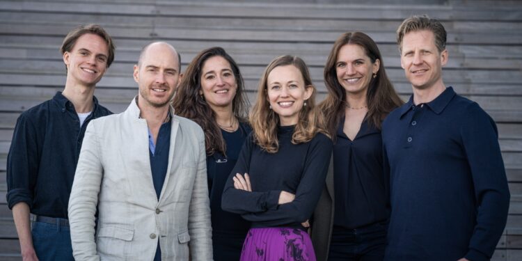 阿姆斯特丹的 The Social Handshake 筹集了 110 万欧元，以帮助员工直接从工资中支持慈善机构