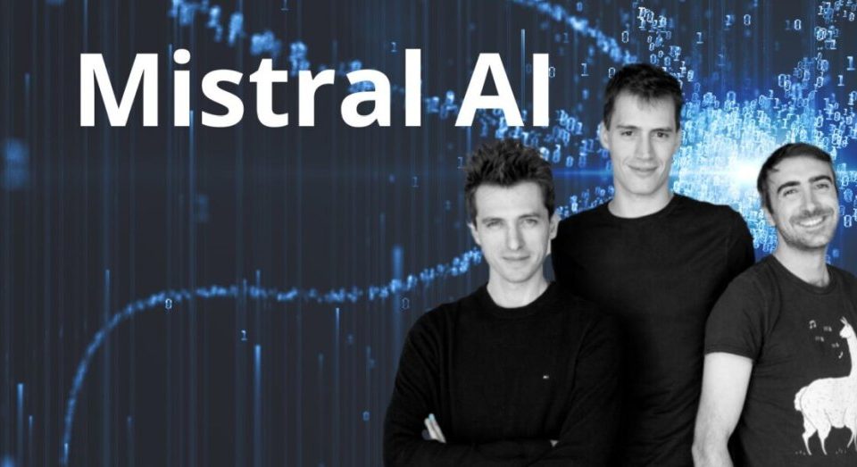 法国人工智能初创公司 Mistral AI 发布新的大型语言模型和配套聊天机器人，与 GPT-4 和 Claude 2 竞争
