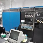 DEC System 10; Source: By Joe Mabel, CC BY-SA 3.0.