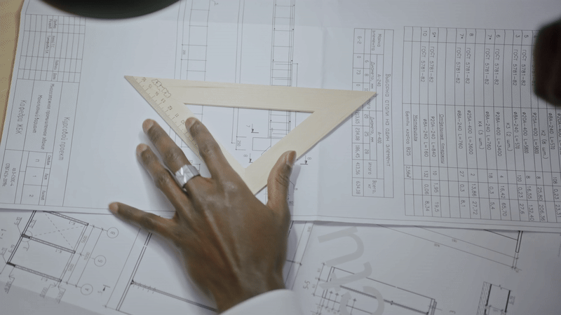 计算动量本质上是利用勾股定理