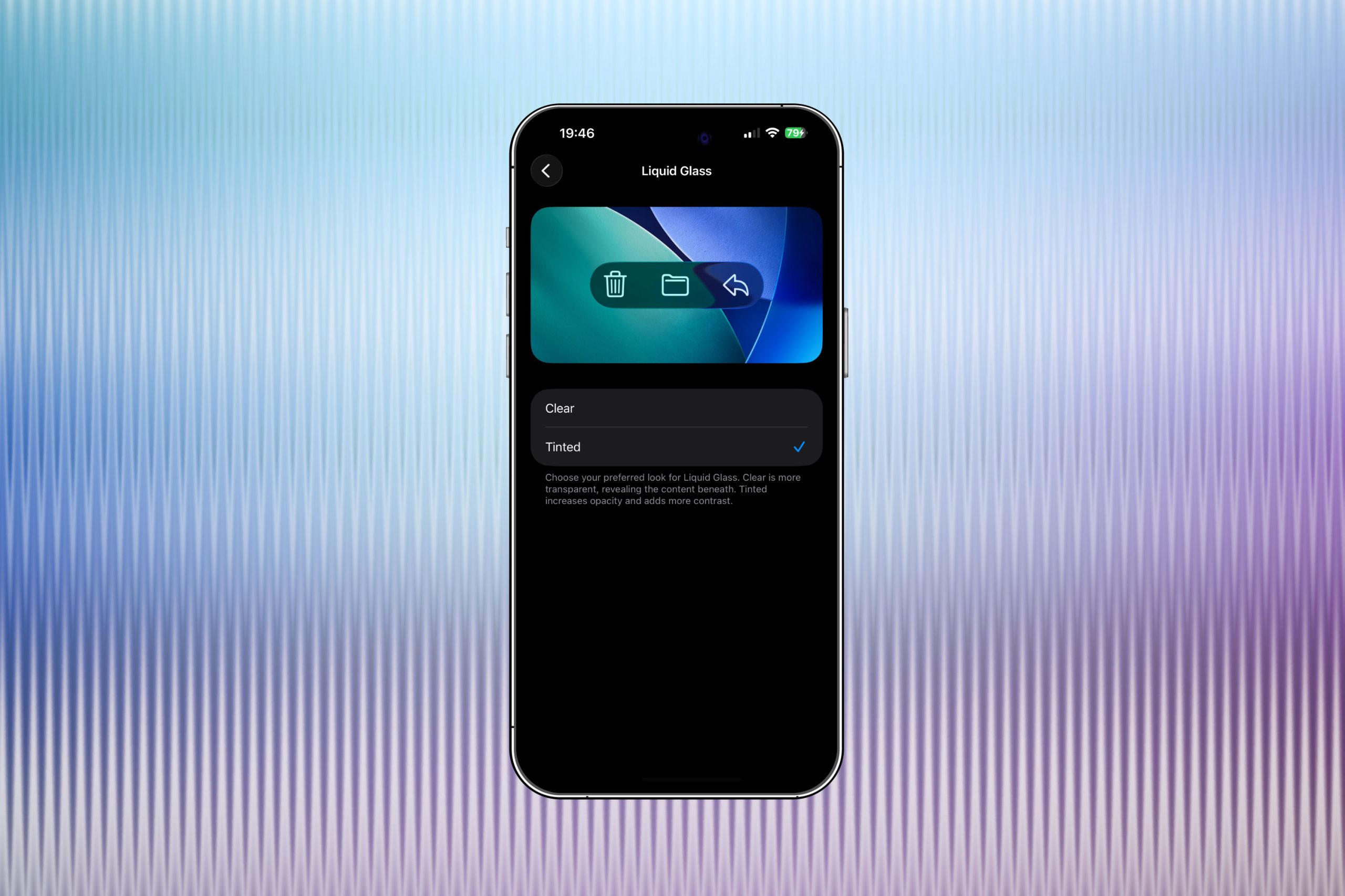 苹果iOS系统中的Liquid Glass界面效果示意图